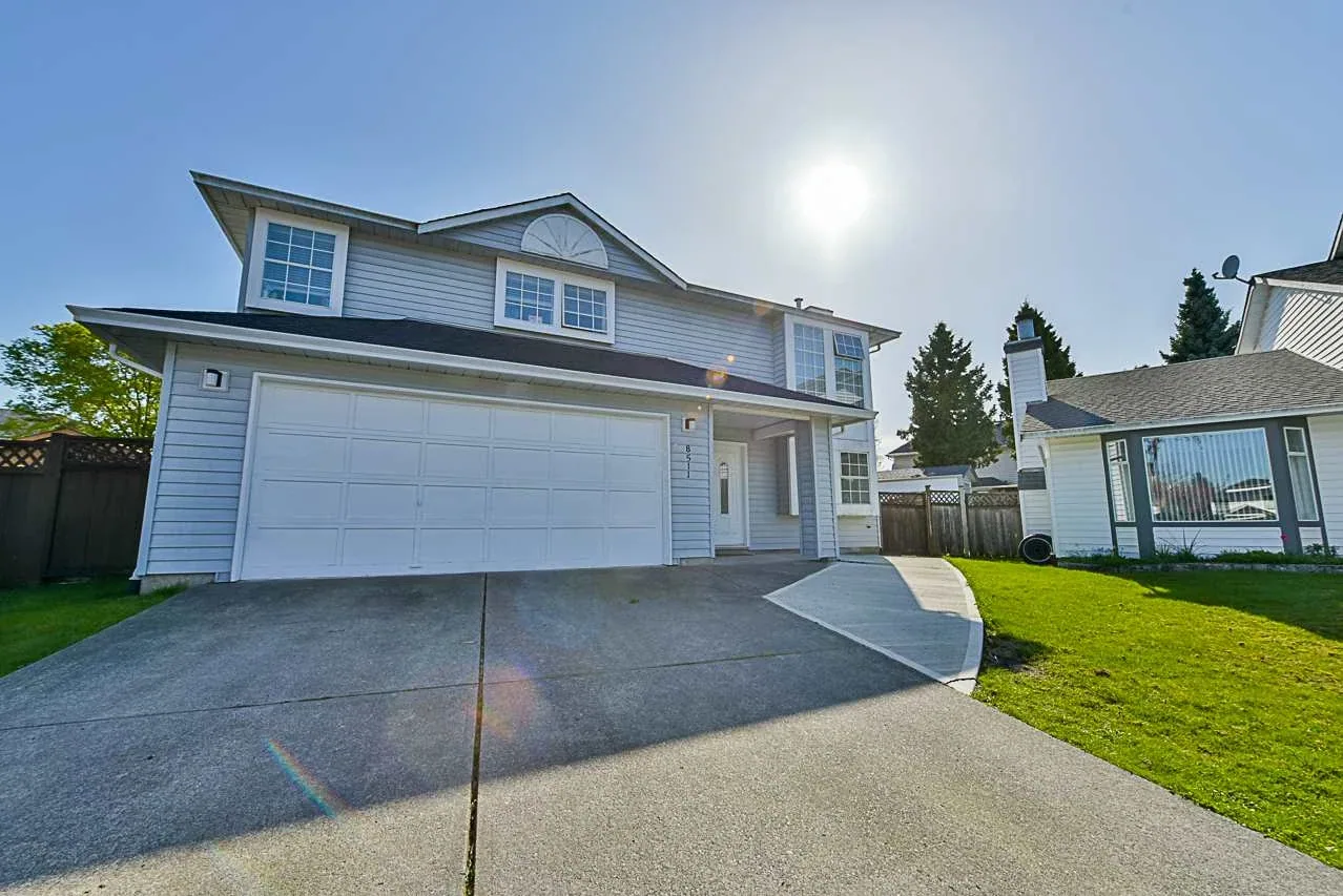 8511 121 STREET, Queen Mary Park Surrey, Surrey