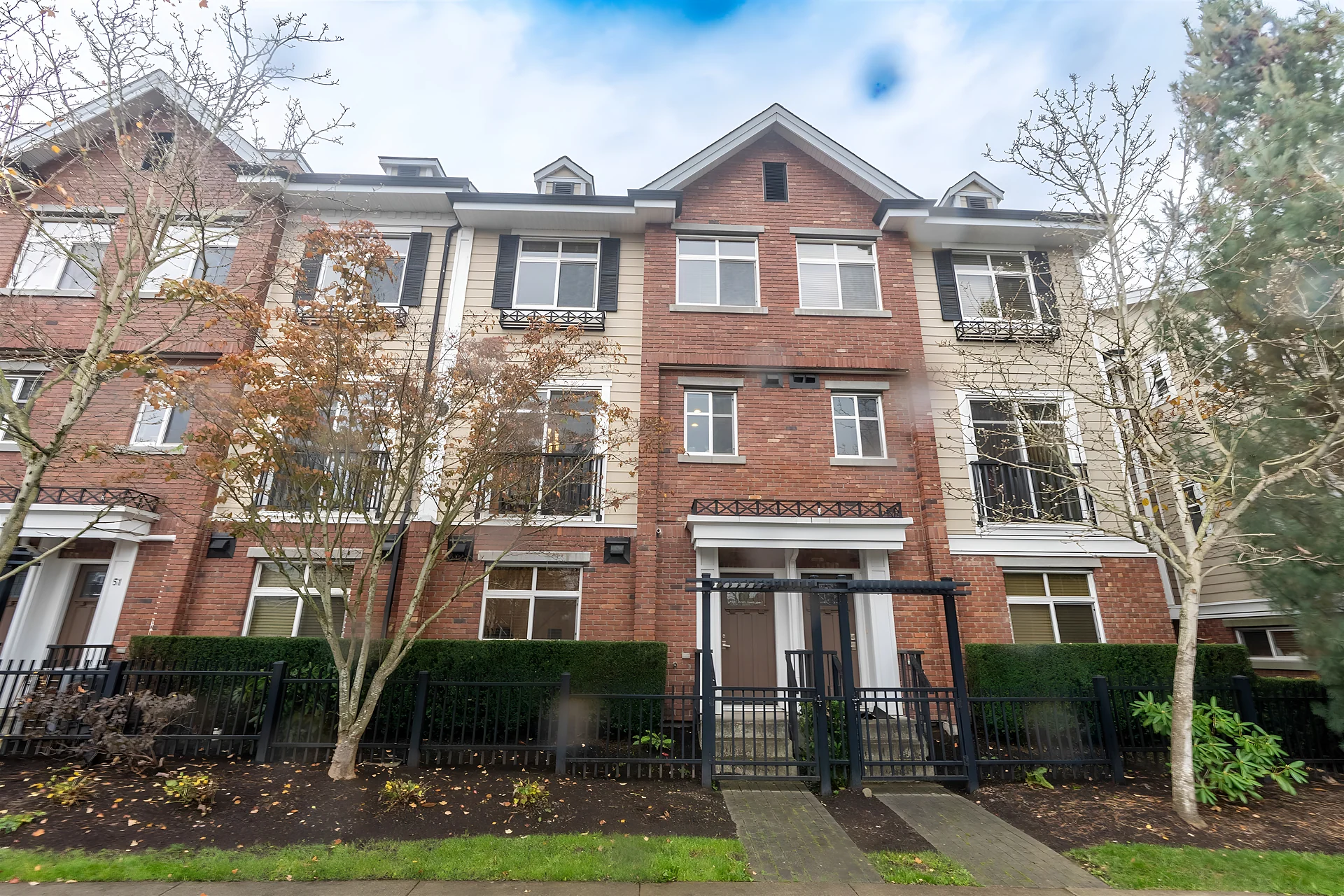 50 20738 84 Avenue, Willoughby Heights, Langley